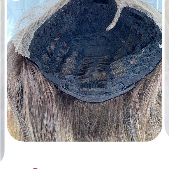 Short sassy Lacefront wig - Picture 12 of 15